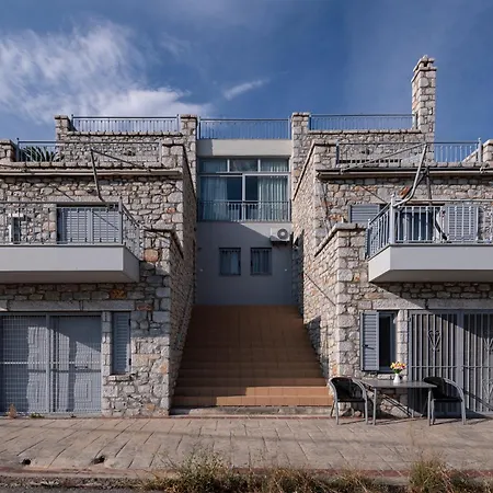 Diana's Stone House With Sea View Apartment *