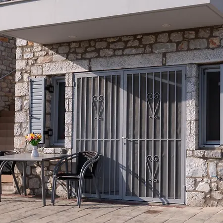 Diana's Stone House With Sea View Gythio